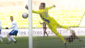 ﾌﾗﾝｽの反応 指先で止めた 川島永嗣 ビッグセーブ連発で勝利に貢献 古巣メス戦で輝き海外サポ絶賛 アブロードチャンネル