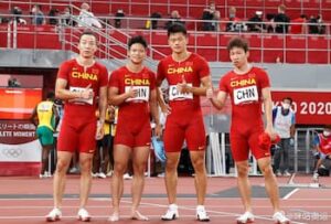 中国の陸上400mリレー選手たち