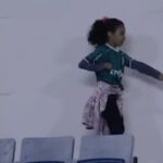 ブラジル国内カップ戦で空手を披露する少女