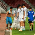 海外の反応「日本は世界の模範だ」日本とインドのU17選手が試合後にゴミ拾い！開催国タイから賞賛の声