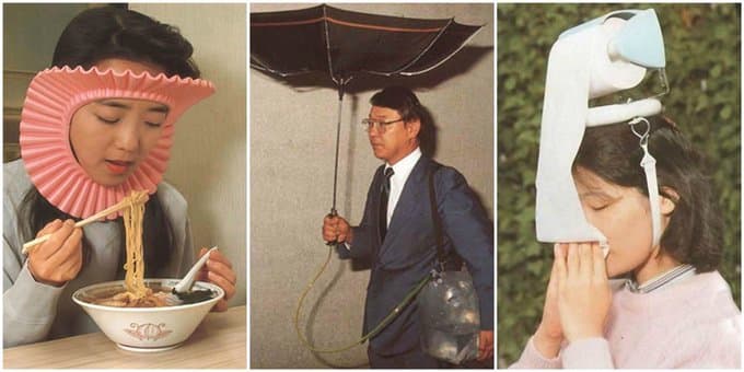 シャンプーキャップをつけてラーメンを食べる女性、傘に溜まった雨水を回収する男性、トイレットペーパーを頭に装着して鼻を噛む女性