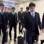 アジアカップへ向かうサッカー日本代表の選手たち