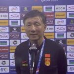 U-23日本代表に敗れた後、インタビューに応える中国のチェン・ヤオドン監督