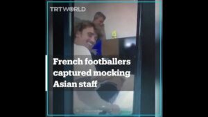 当時バルセロナに所属していたウスマン・デンベレとアントワーヌ・グリーズマンが日本人を人種差別