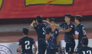 中国のサポーターを挑発するサッカーU-16韓国代表の選手たち