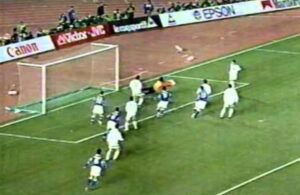 1998年のダイナスティカップで中国代表に0-2で敗れたサッカー日本代表