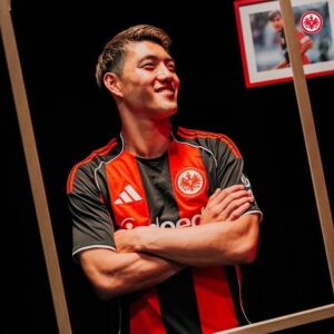 ブンデスリーガのフランクフルトに移籍し、欧州チャンピオンズリーグに出場するサッカー日本代表MF堂安律